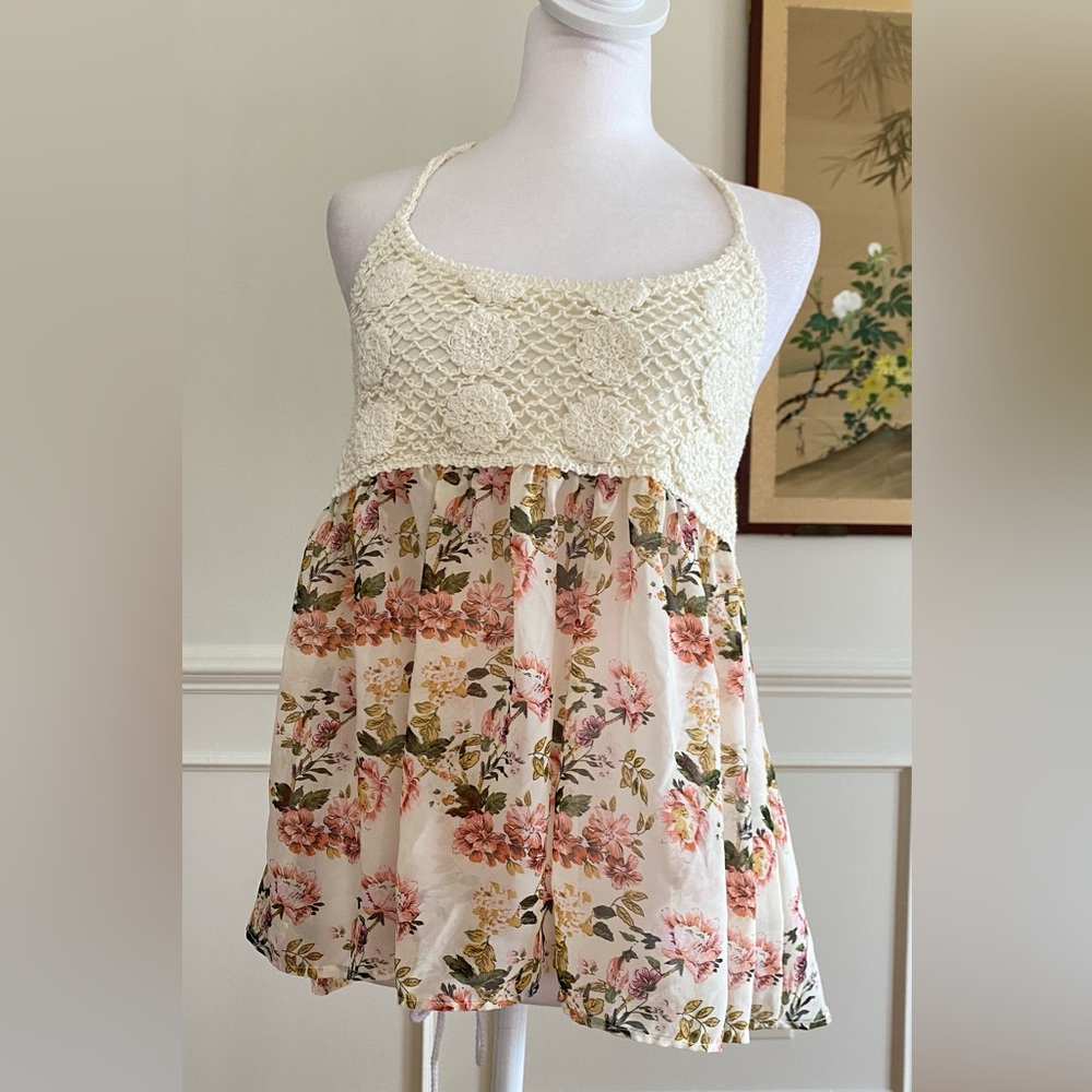 Altar’d State Cream Crochet Halter Tank Floral Babydoll Top Lace Overlay Small